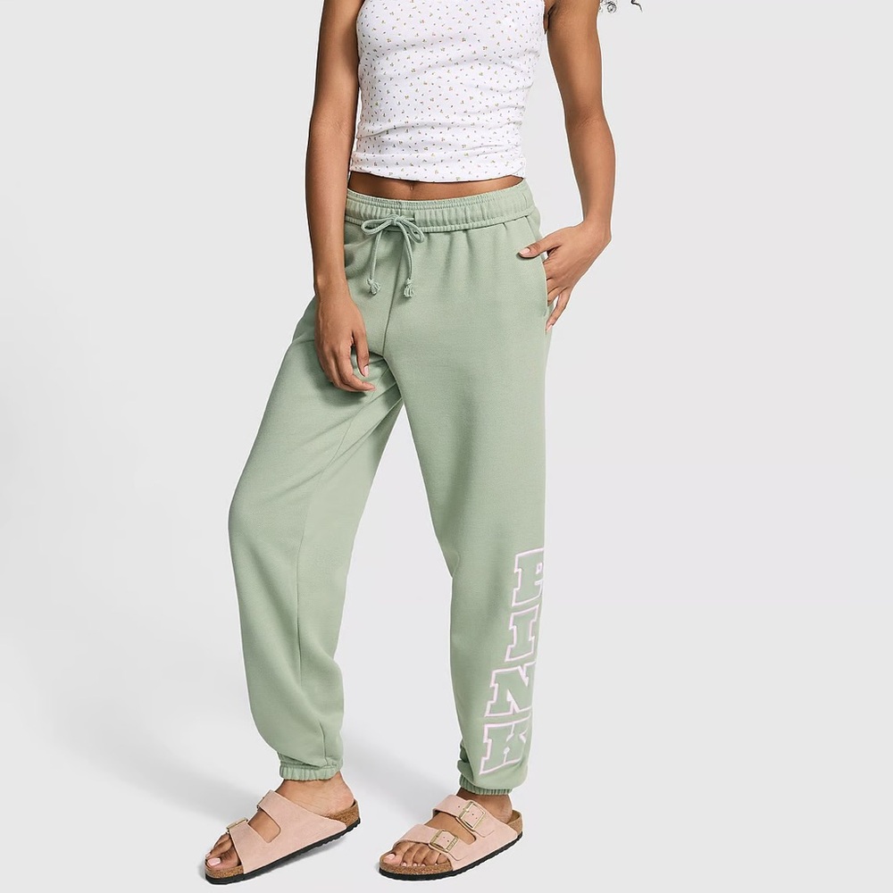PINK
IVY FLEECE‎ CAMPUS SWEATPANTS
